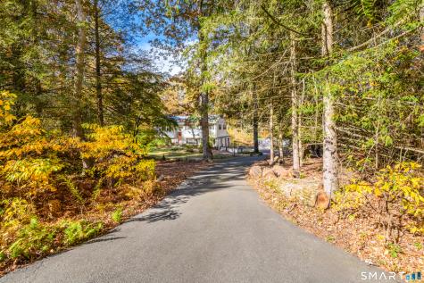 16 Marion Road Bethany CT 06524