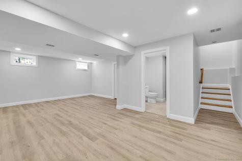 183 Vesper Street Fairfield CT 06825