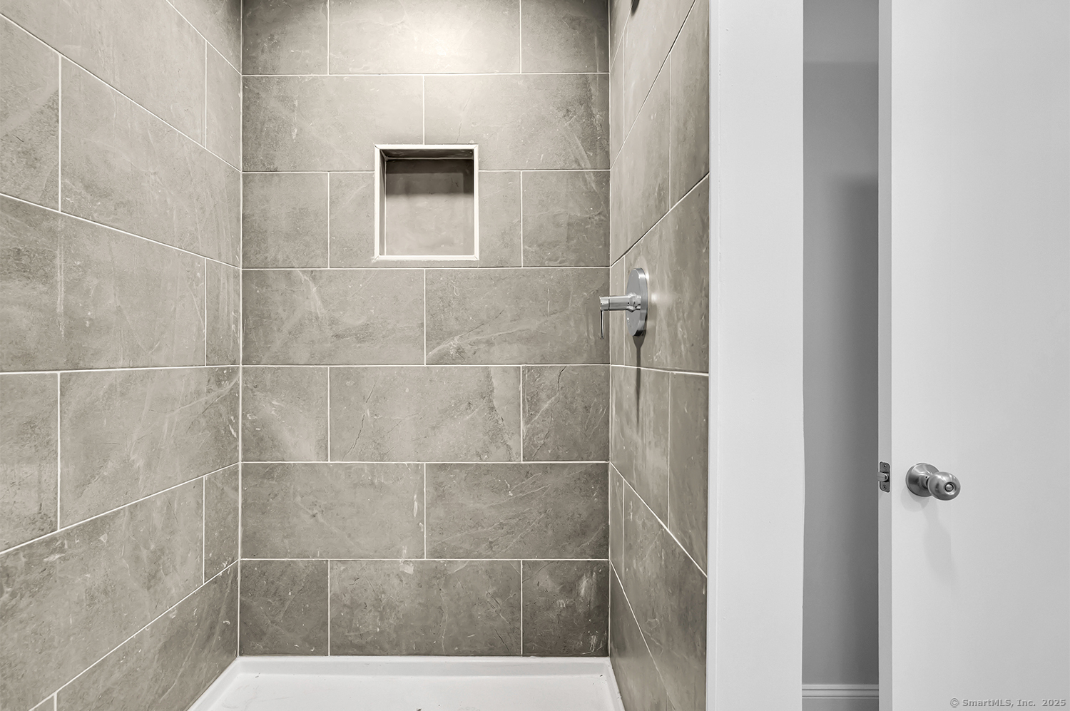 183 Vesper Street Fairfield CT 06825