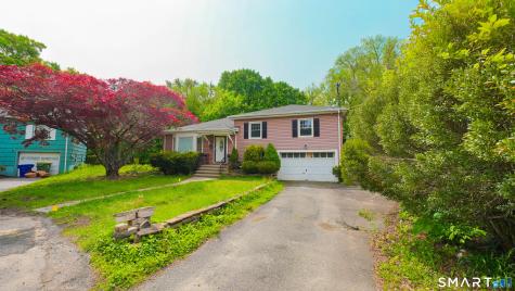 24 Sunfield Circle Waterbury CT 06708