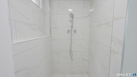 24 Sunfield Circle Waterbury CT 06708
