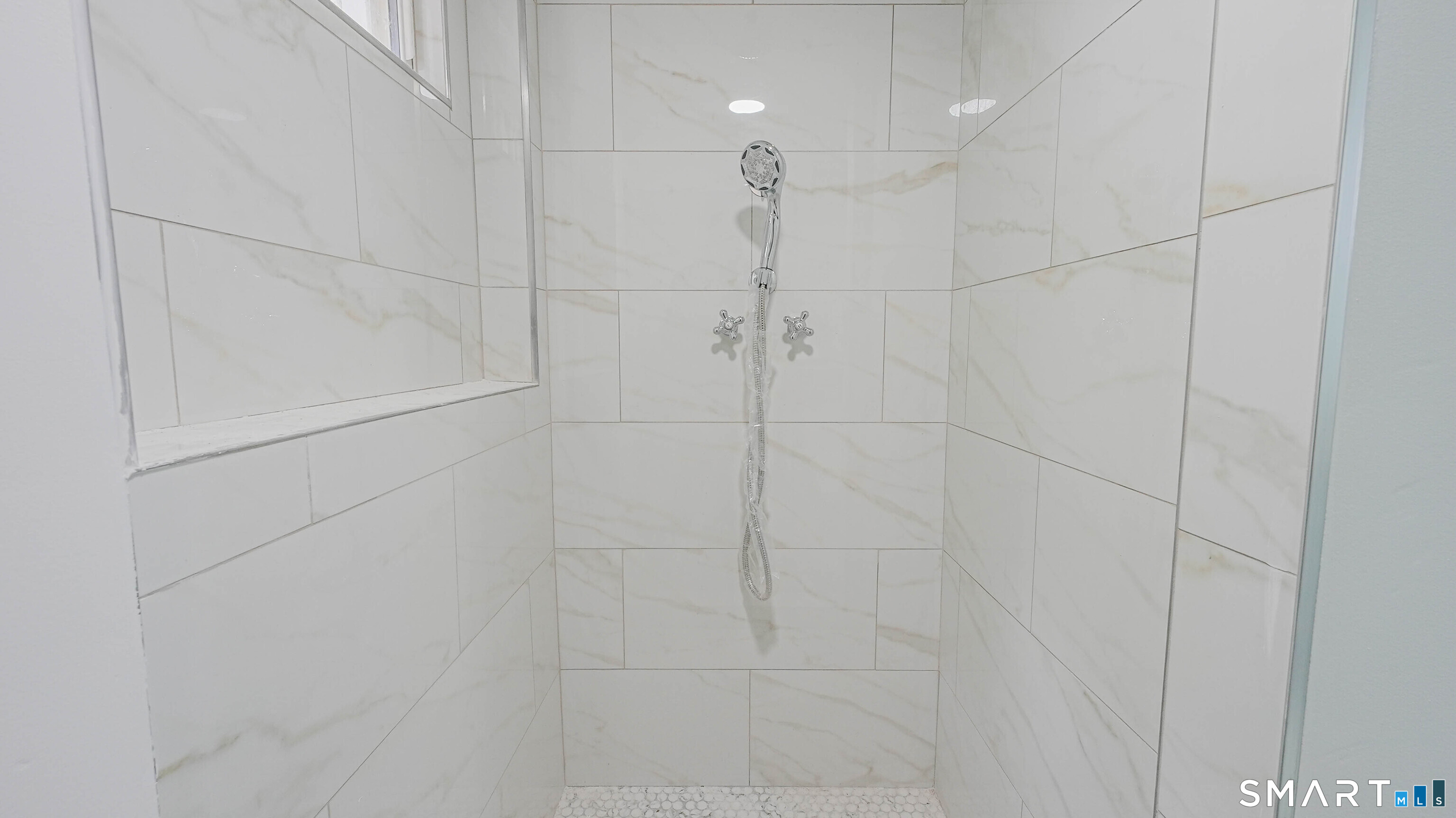 24 Sunfield Circle Waterbury CT 06708