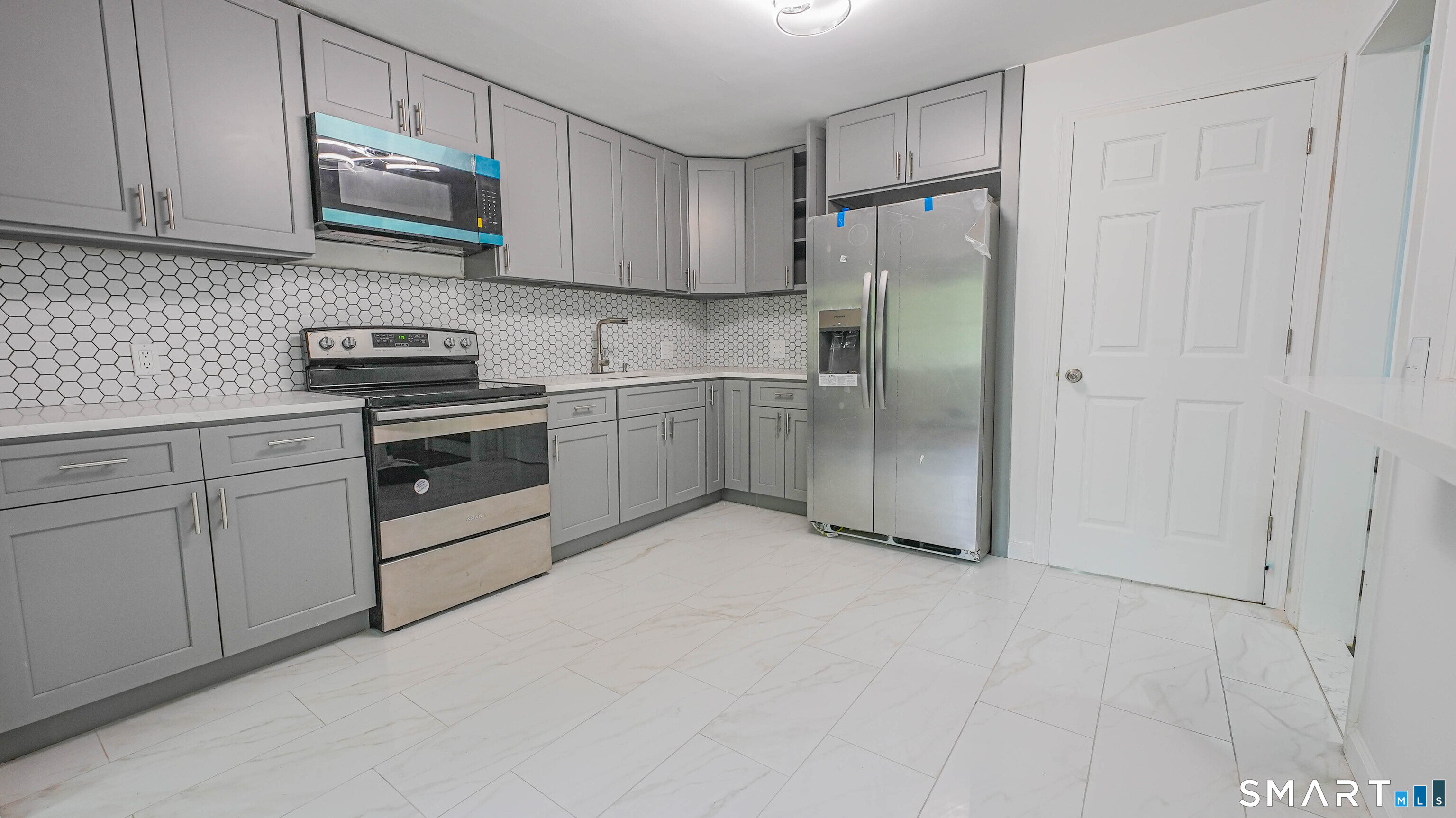 24 Sunfield Circle Waterbury CT 06708