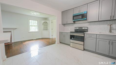 24 Sunfield Circle Waterbury CT 06708