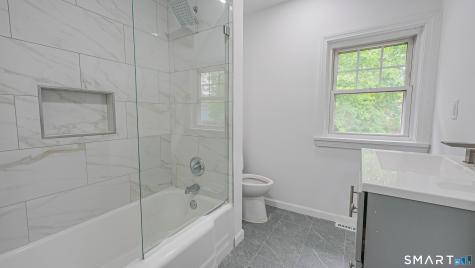24 Sunfield Circle Waterbury CT 06708
