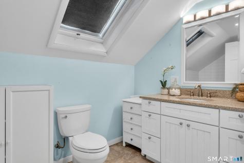 86 Davis Drive Guilford CT 06437