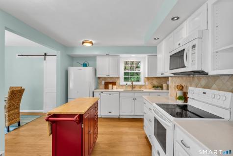 86 Davis Drive Guilford CT 06437