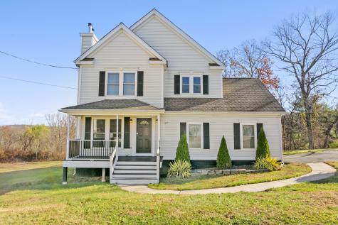 27 Renshaw Drive East Haven CT 06512