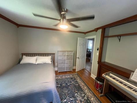 36 Pratt Street Norwich CT 06360