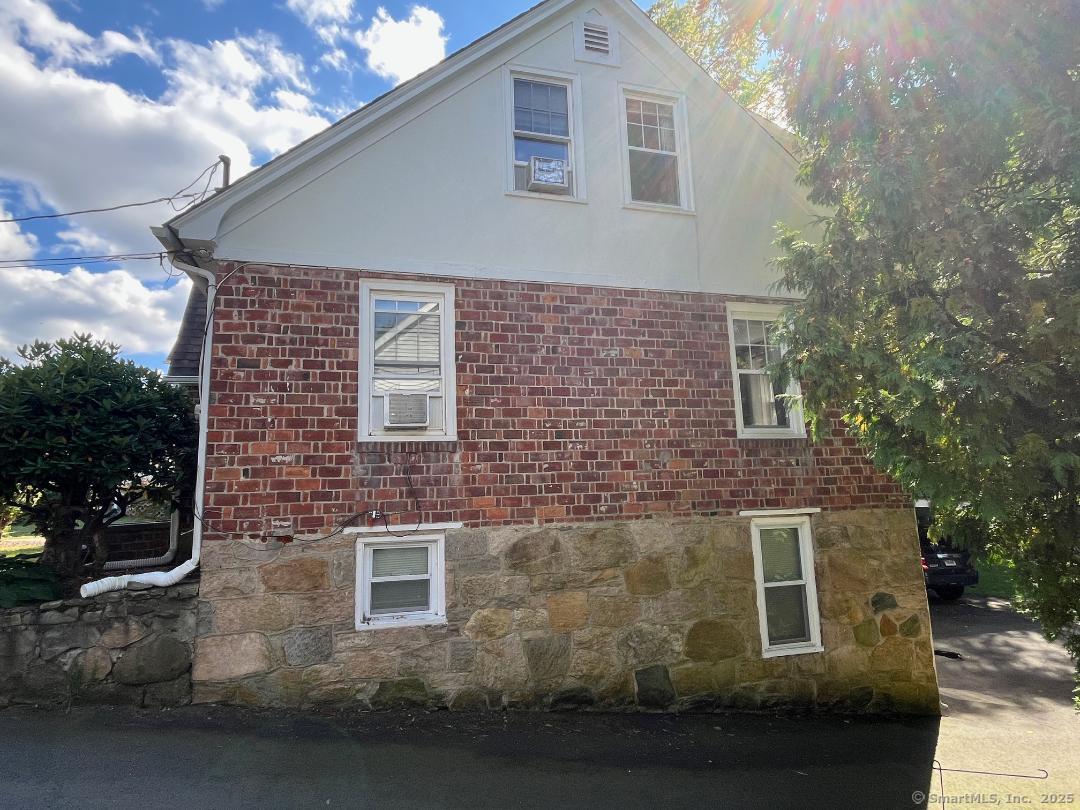 36 Pratt Street Norwich CT 06360