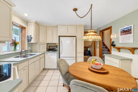 6 Reynolds Drive Wallingford CT 06492