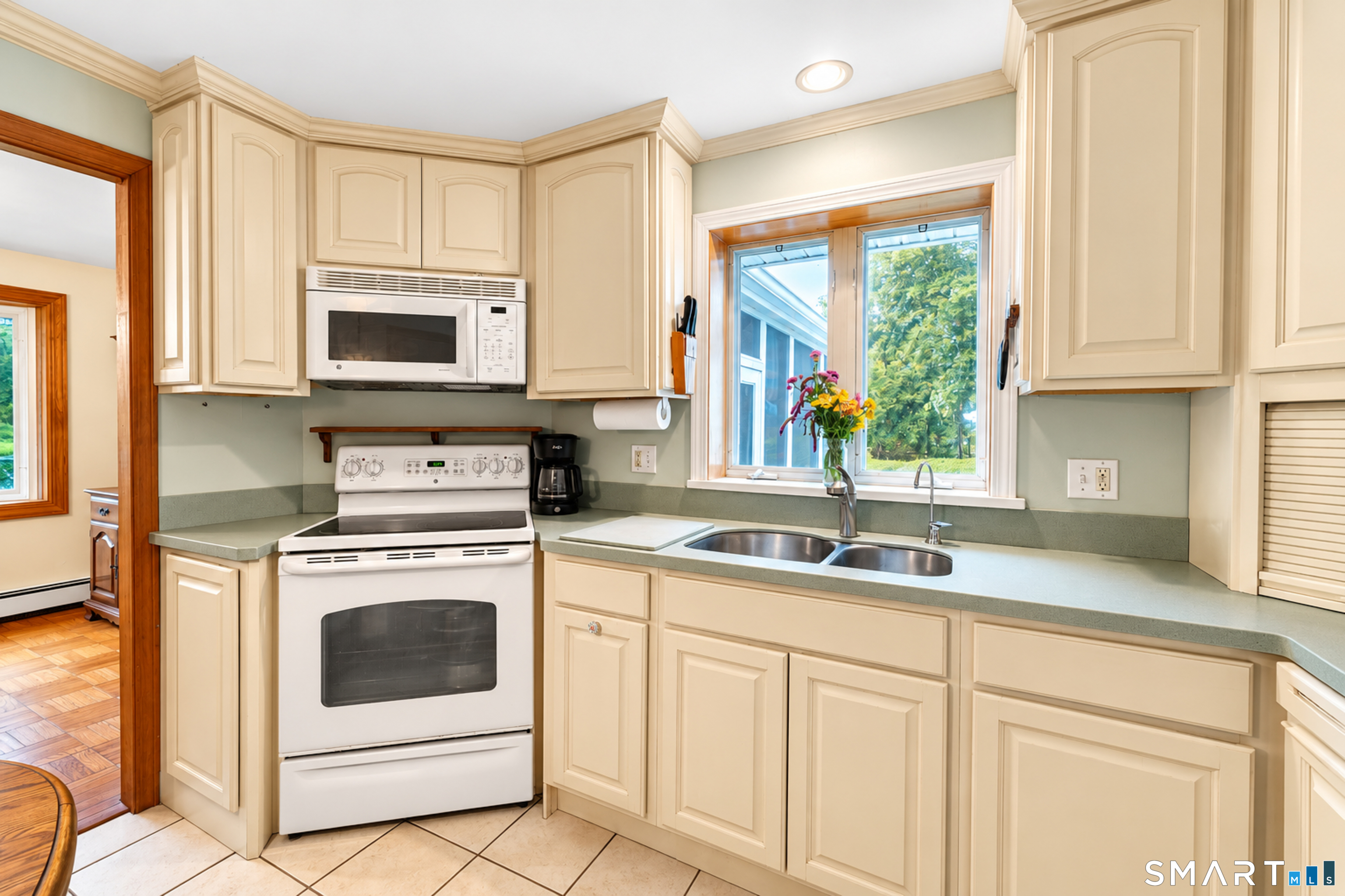 6 Reynolds Drive Wallingford CT 06492