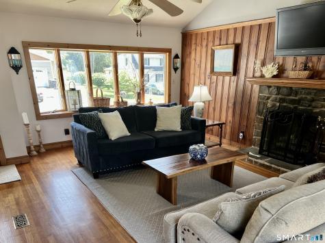 10 Barone Road East Lyme CT 06357