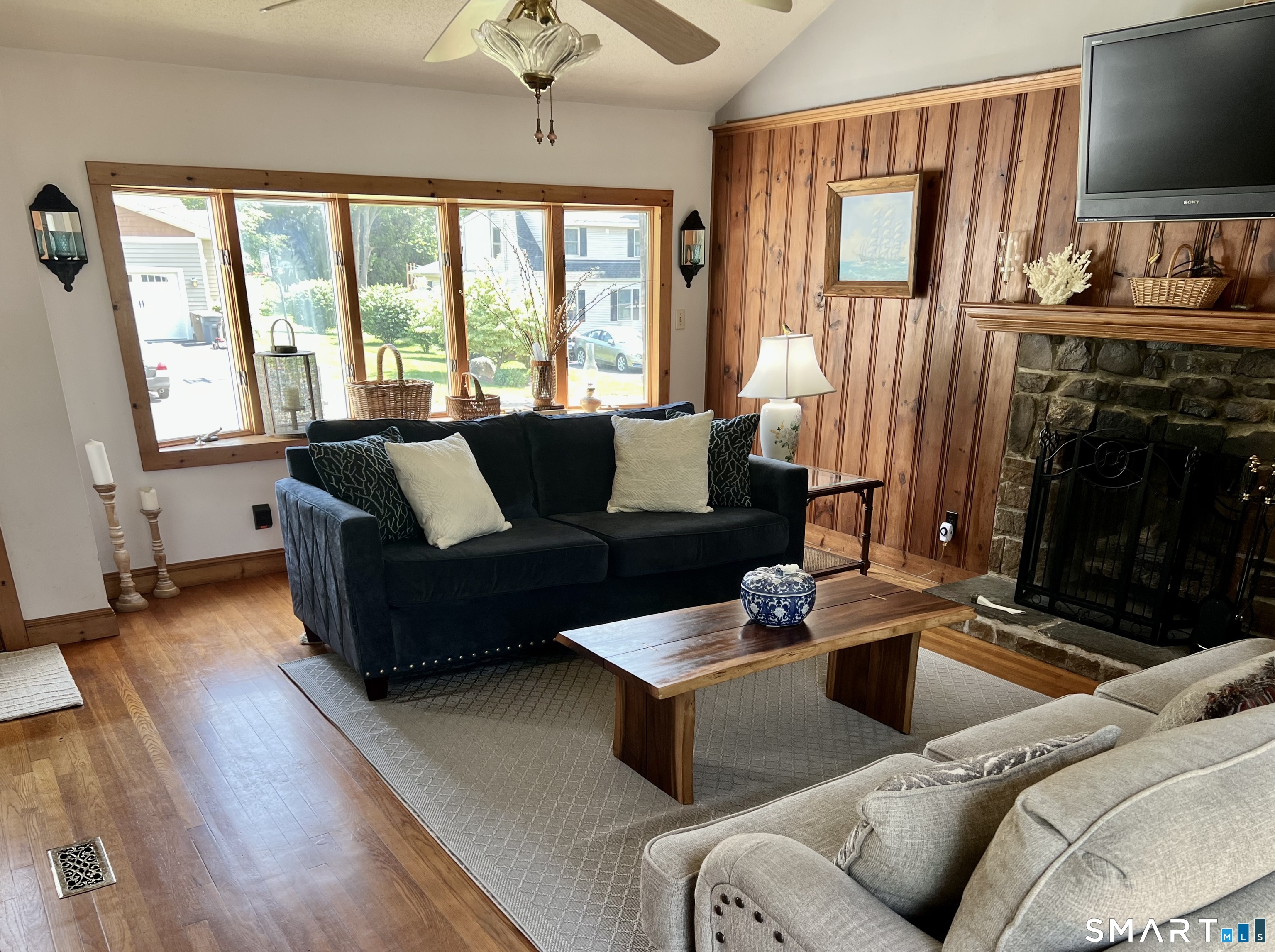 10 Barone Road East Lyme CT 06357