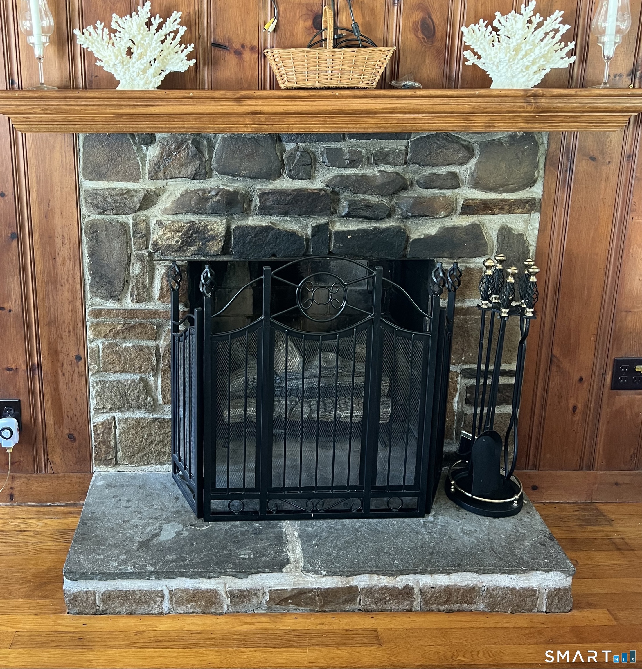 10 Barone Road East Lyme CT 06357