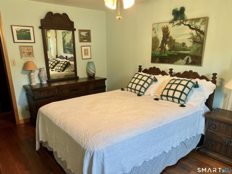 10 Barone Road East Lyme CT 06357
