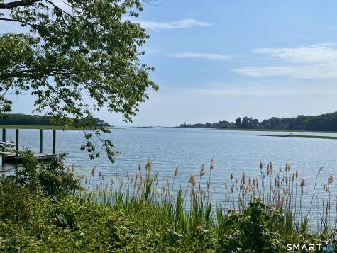 10 Barone Road East Lyme CT 06357