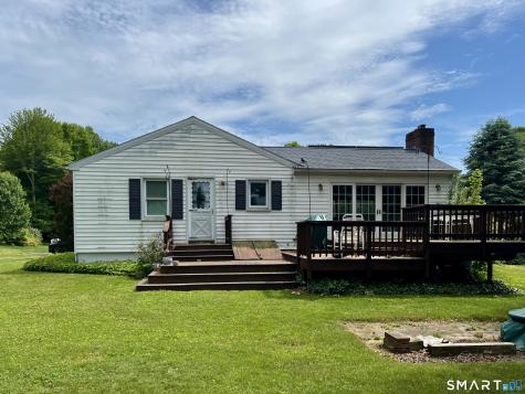 10 Barone Road East Lyme CT 06357