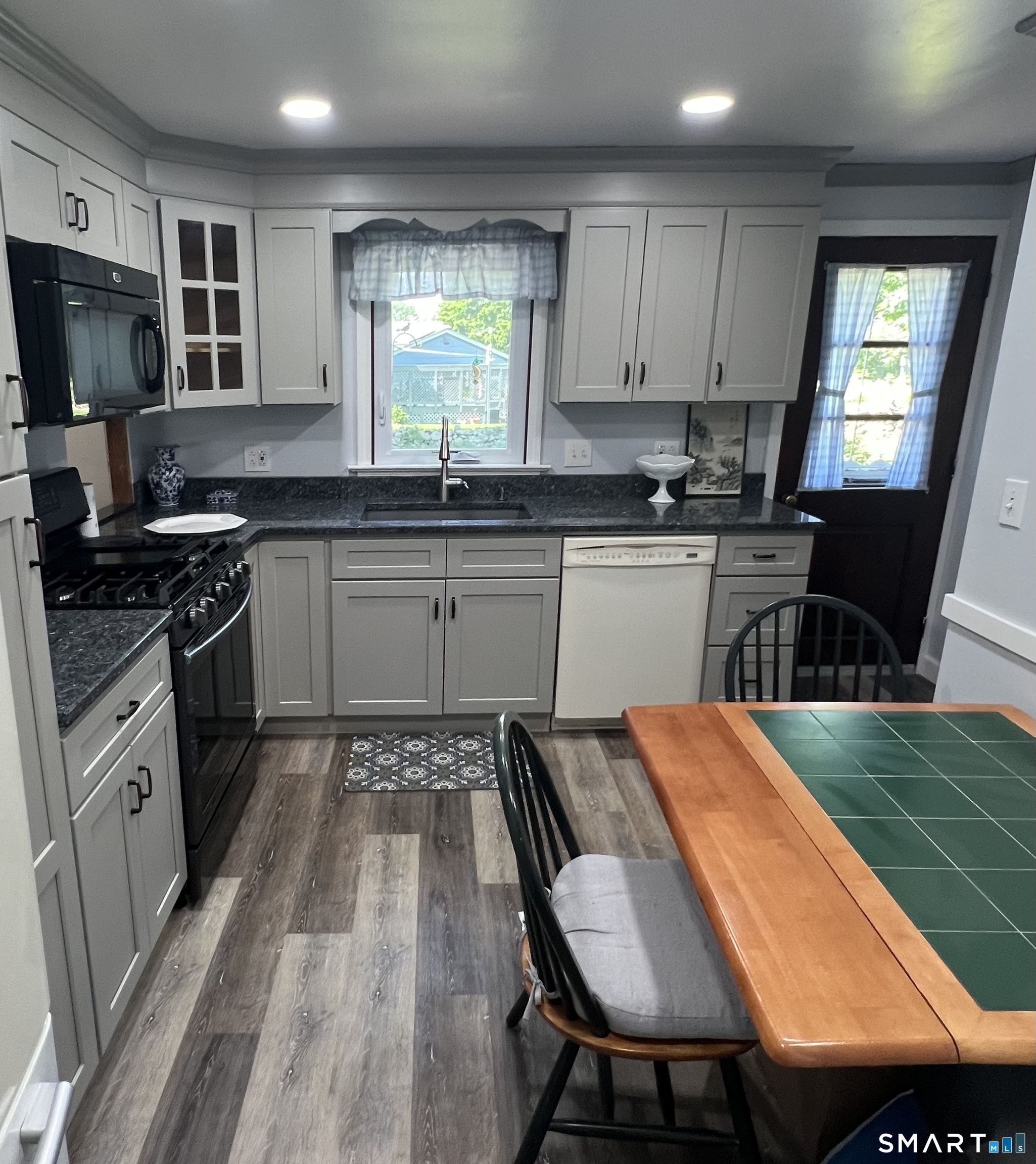 10 Barone Road East Lyme CT 06357