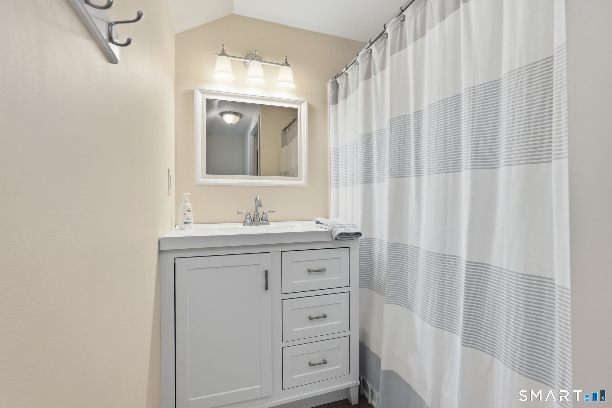 2 Martin Terrace Enfield CT 06082
