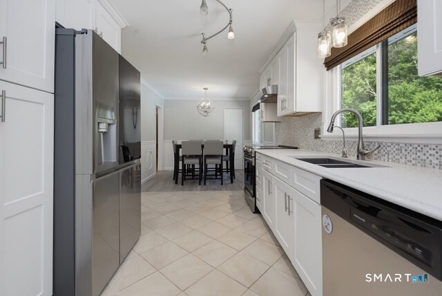 16 Crestview Terrace Wallingford CT 06492