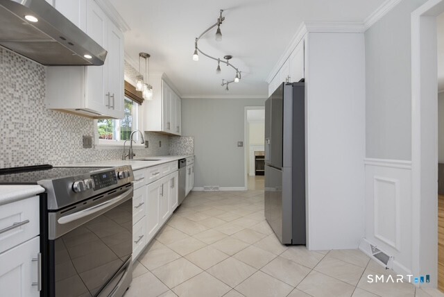 16 Crestview Terrace Wallingford CT 06492