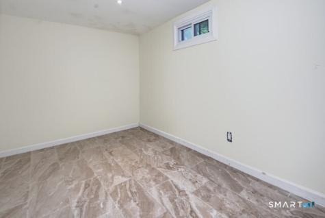 16 Crestview Terrace Wallingford CT 06492