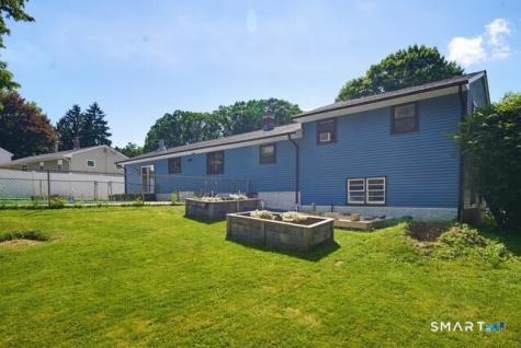 16 Crestview Terrace Wallingford CT 06492