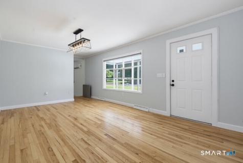 16 Crestview Terrace Wallingford CT 06492