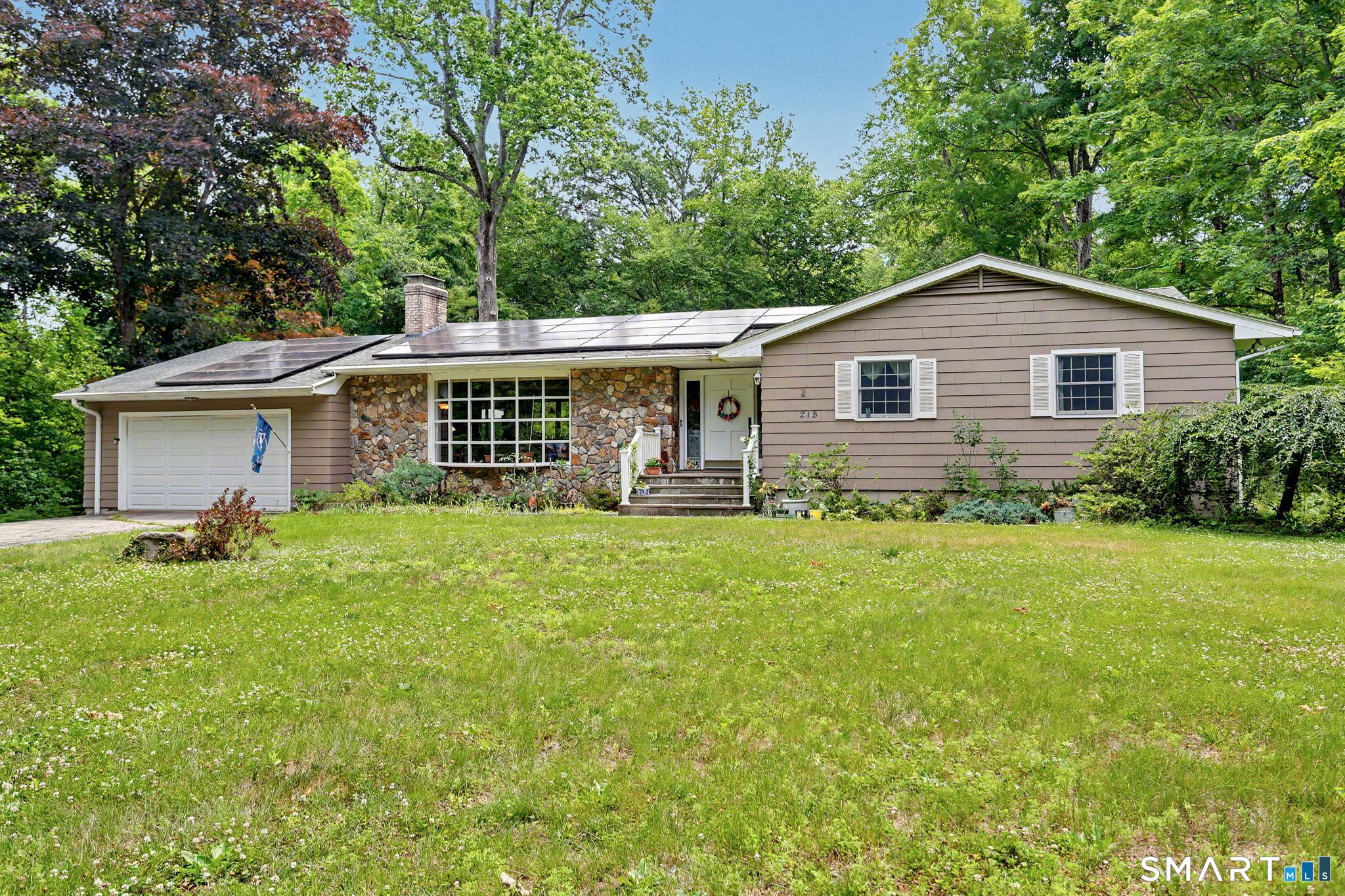 215 Hillfield Road Hamden CT 06518