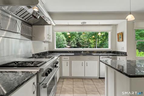 215 Hillfield Road Hamden CT 06518