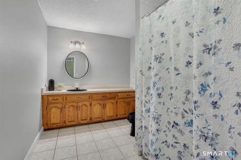 6 Rivercove Drive Cromwell CT 06416