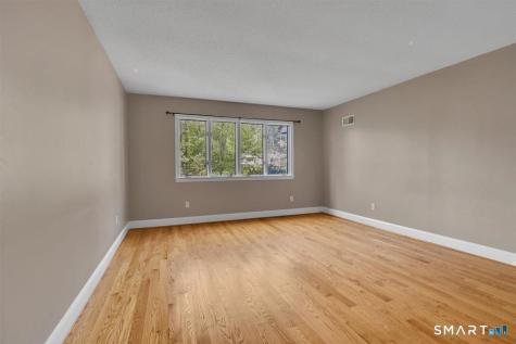 6 Rivercove Drive Cromwell CT 06416
