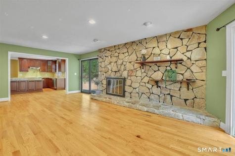 6 Rivercove Drive Cromwell CT 06416