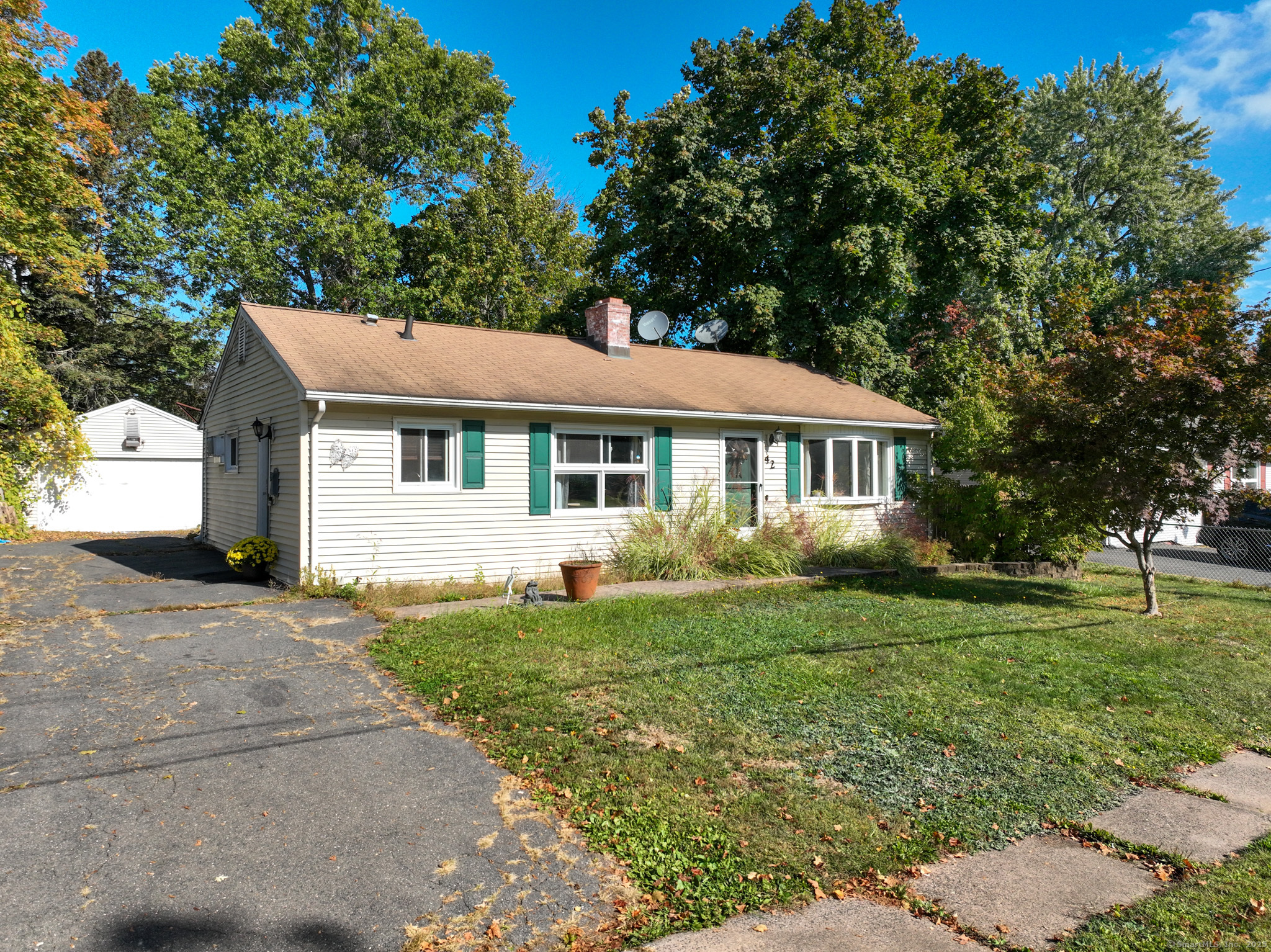 42 Patton Street East Hartford CT 06118