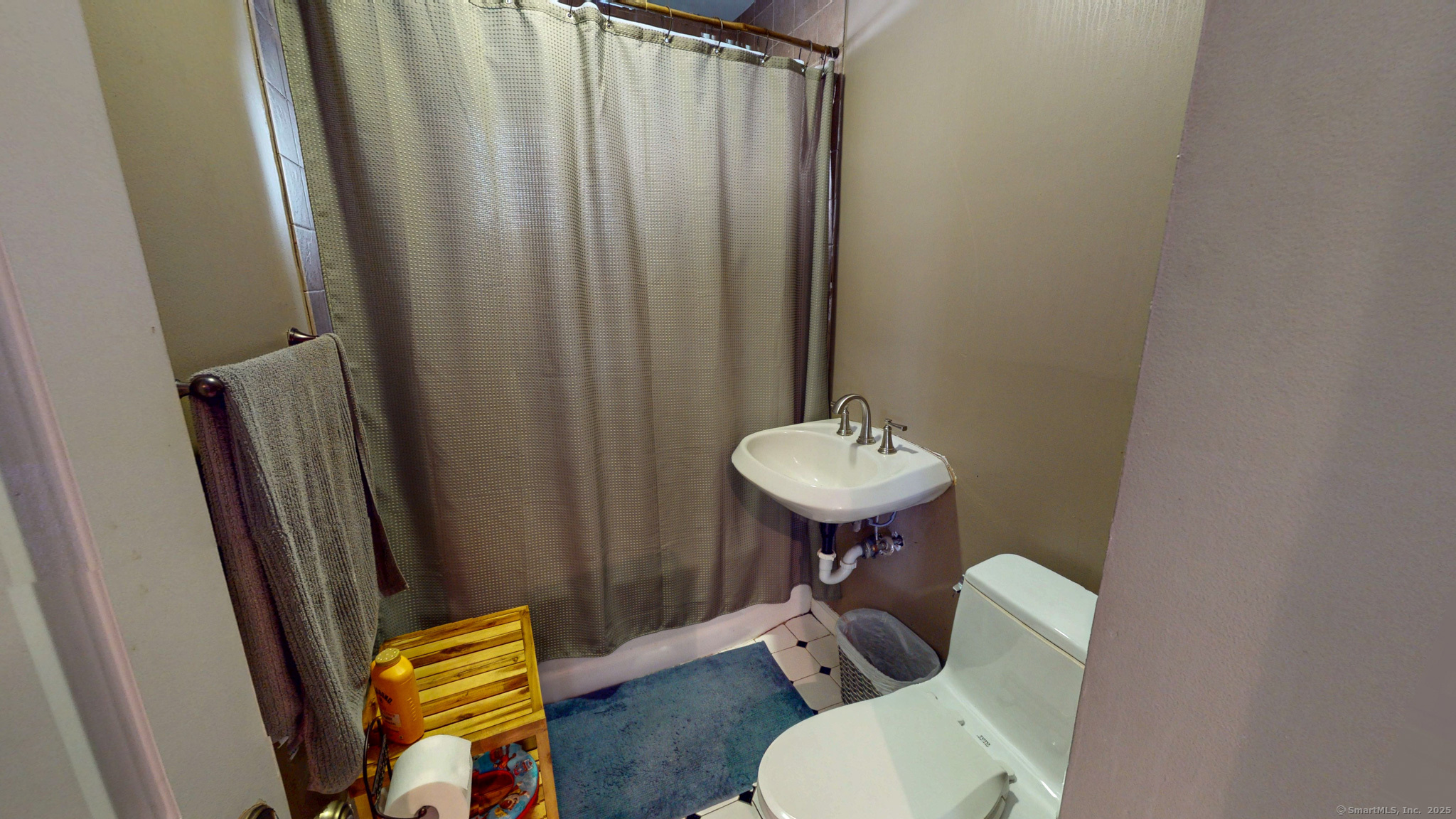 42 Patton Street East Hartford CT 06118