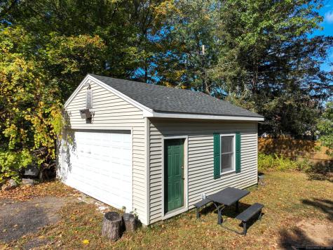 42 Patton Street East Hartford CT 06118