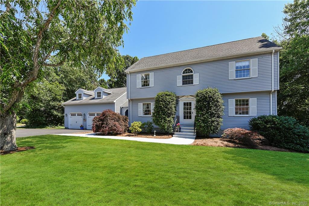 10 Colonial Drive Clinton CT 06413