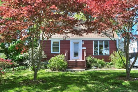 37 Crane Street Fairfield CT 06825