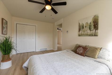 11 Winter Avenue Deep River CT 06417