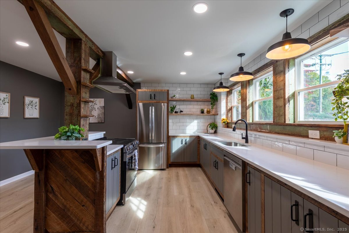 11 Winter Avenue Deep River CT 06417