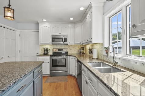 25 Suzy Court Meriden CT 06451