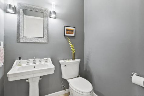 25 Suzy Court Meriden CT 06451