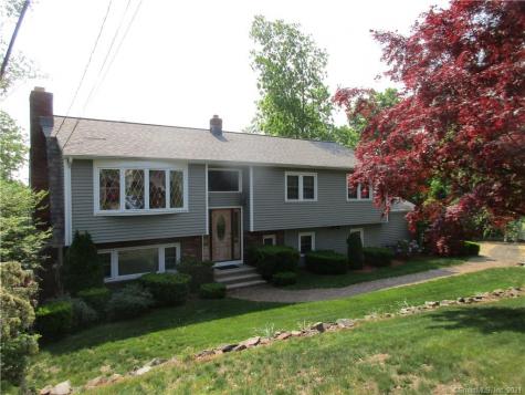 8 Cora Place Milford CT 06460