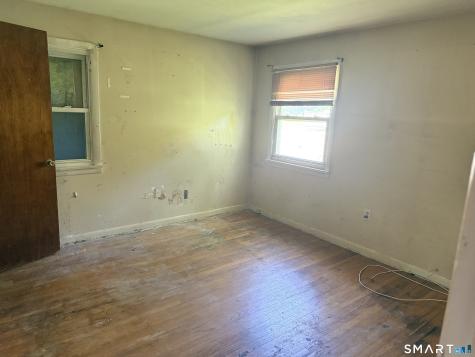 81 River Road Preston CT 06365