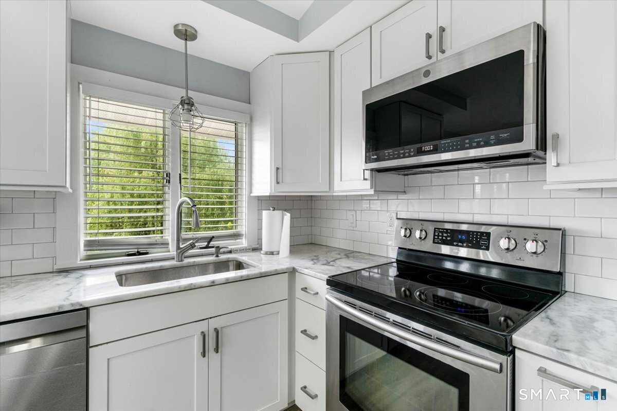 4 Candlewood Birches Brookfield CT 06804