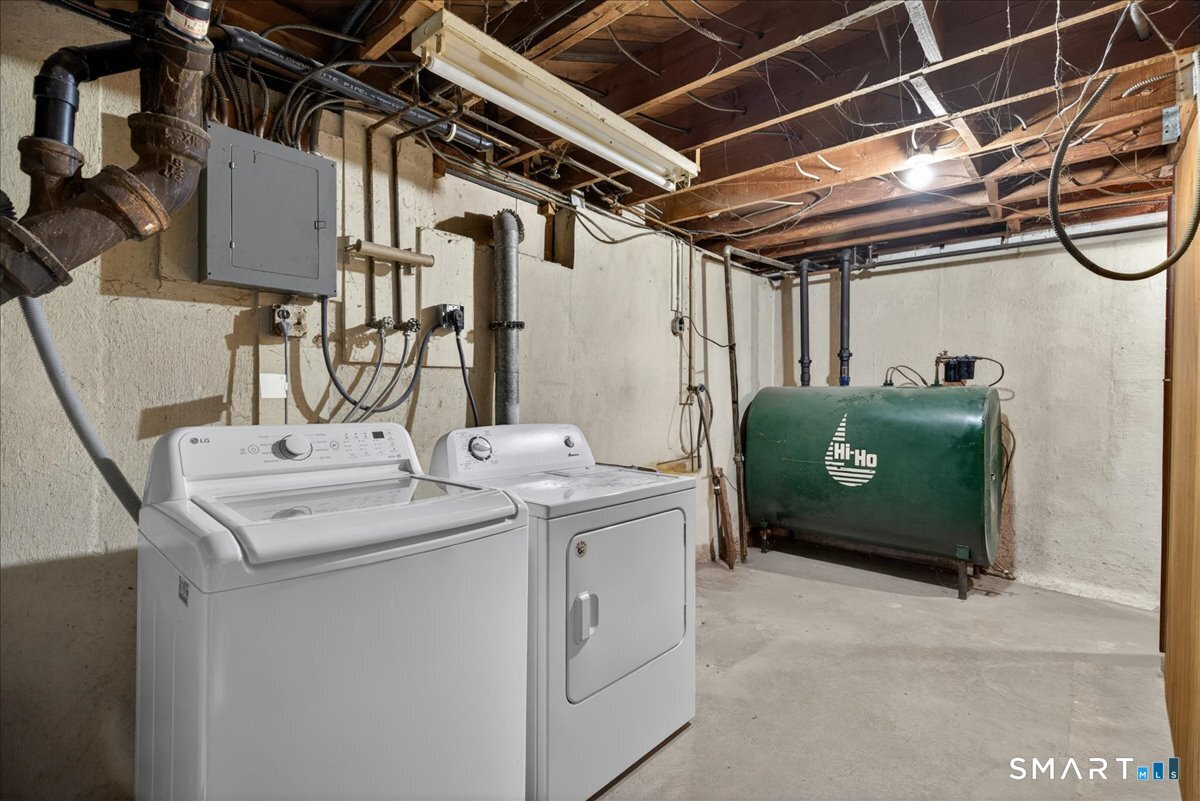 106 Moritz Place Fairfield CT 06824