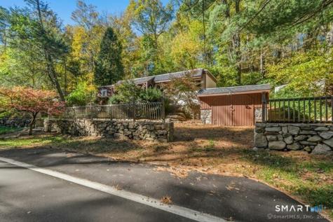 492 Newtown Turnpike Weston CT 06883