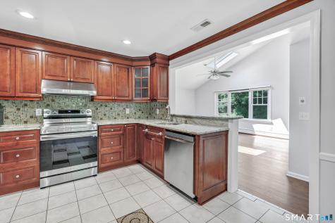 15 Maurice Street Norwalk CT 06851