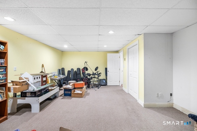 319 Laurelwood Drive Salem CT 06420